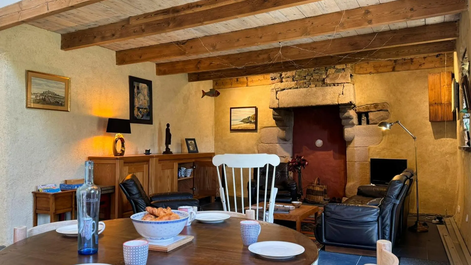 Сasa de vacaciones Rhun Even, Charmante Maison Bretonne Pour 6 Personnes Plougasnou