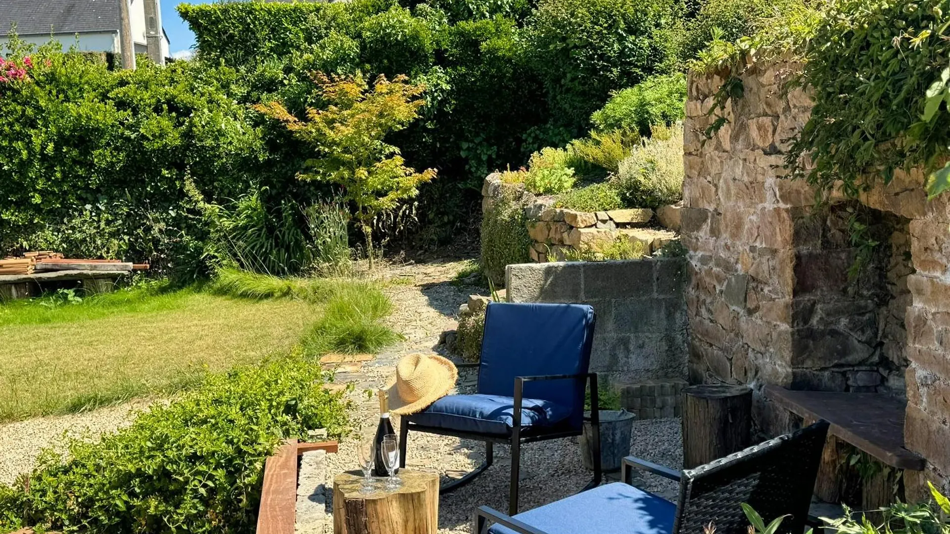 Rhun Even, Charmante Maison Bretonne Pour 6 Personnes Plougasnou Francia